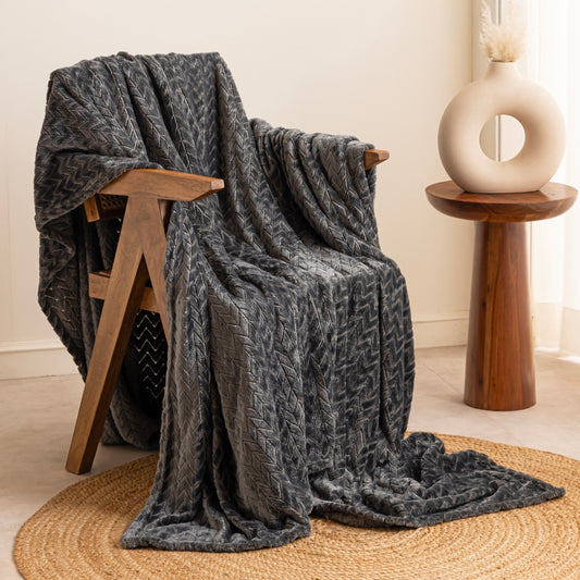 Fort Mellow - Wave Plush BlanketFort Mellow - Wave Plush Blanket