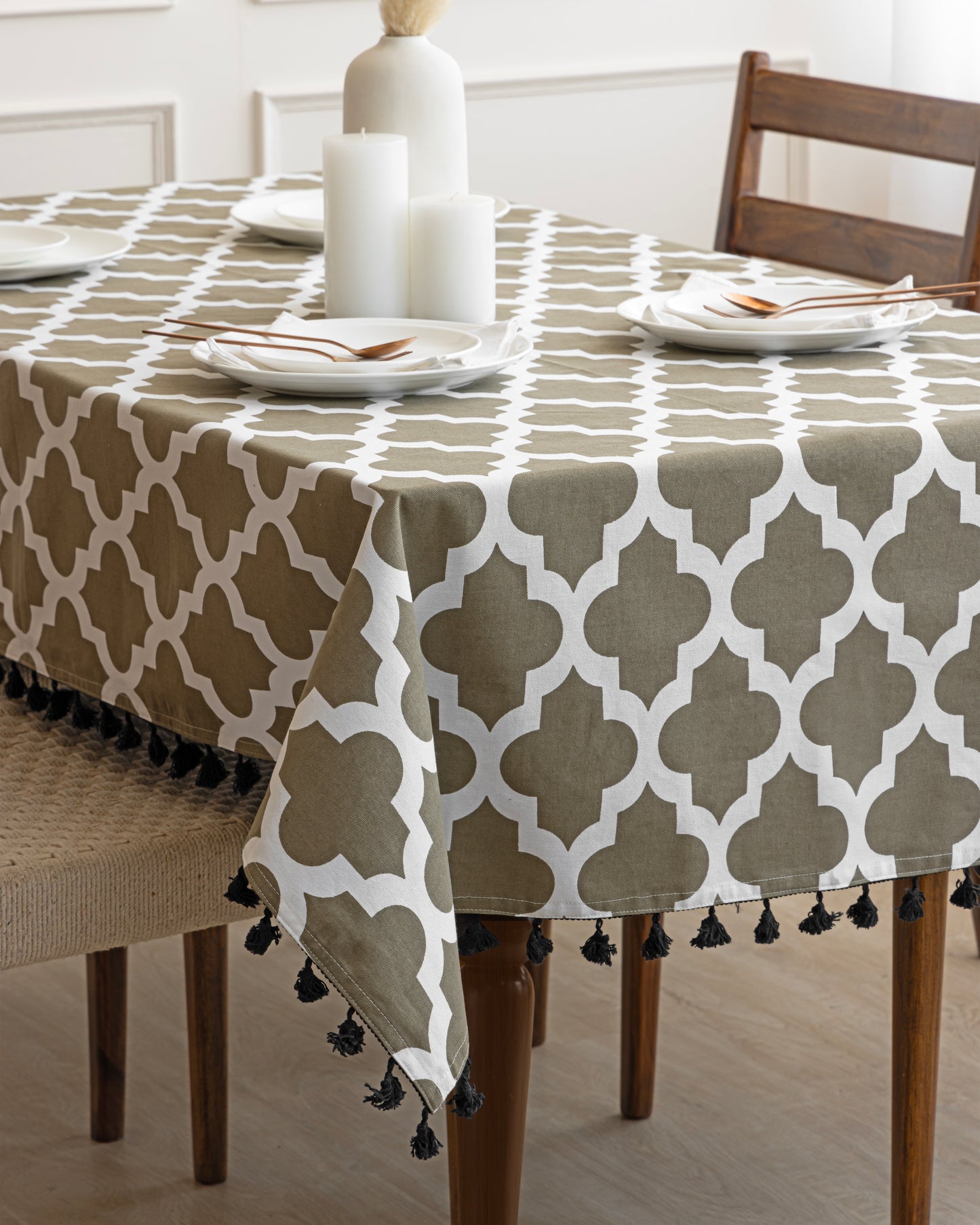 Handpicked Quatrefoil - Table Cover