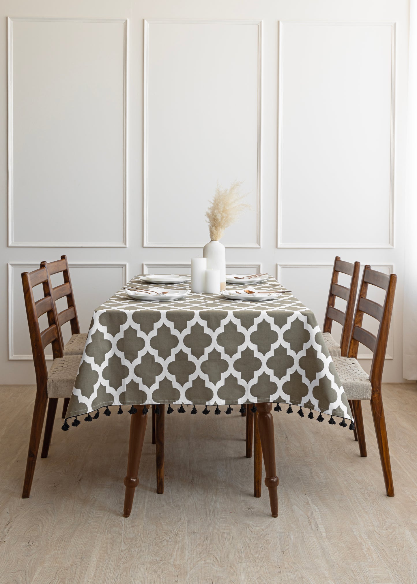 Handpicked Quatrefoil - Table Cover