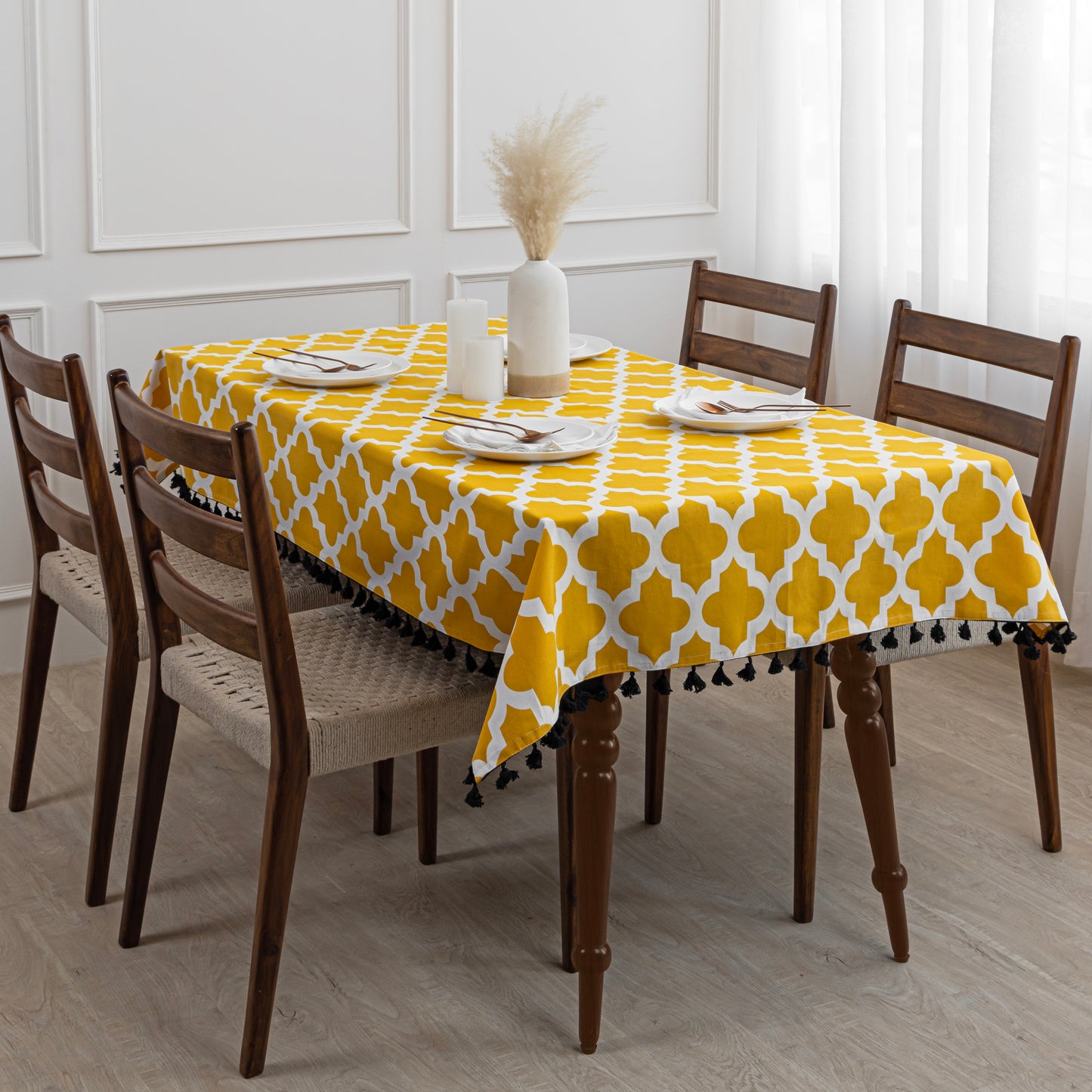 Handpicked Quatrefoil - Table Cover