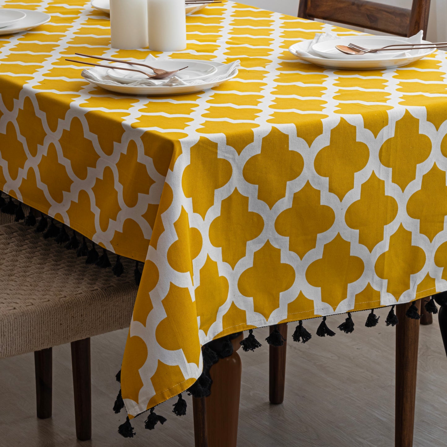 Handpicked Quatrefoil - Table Cover